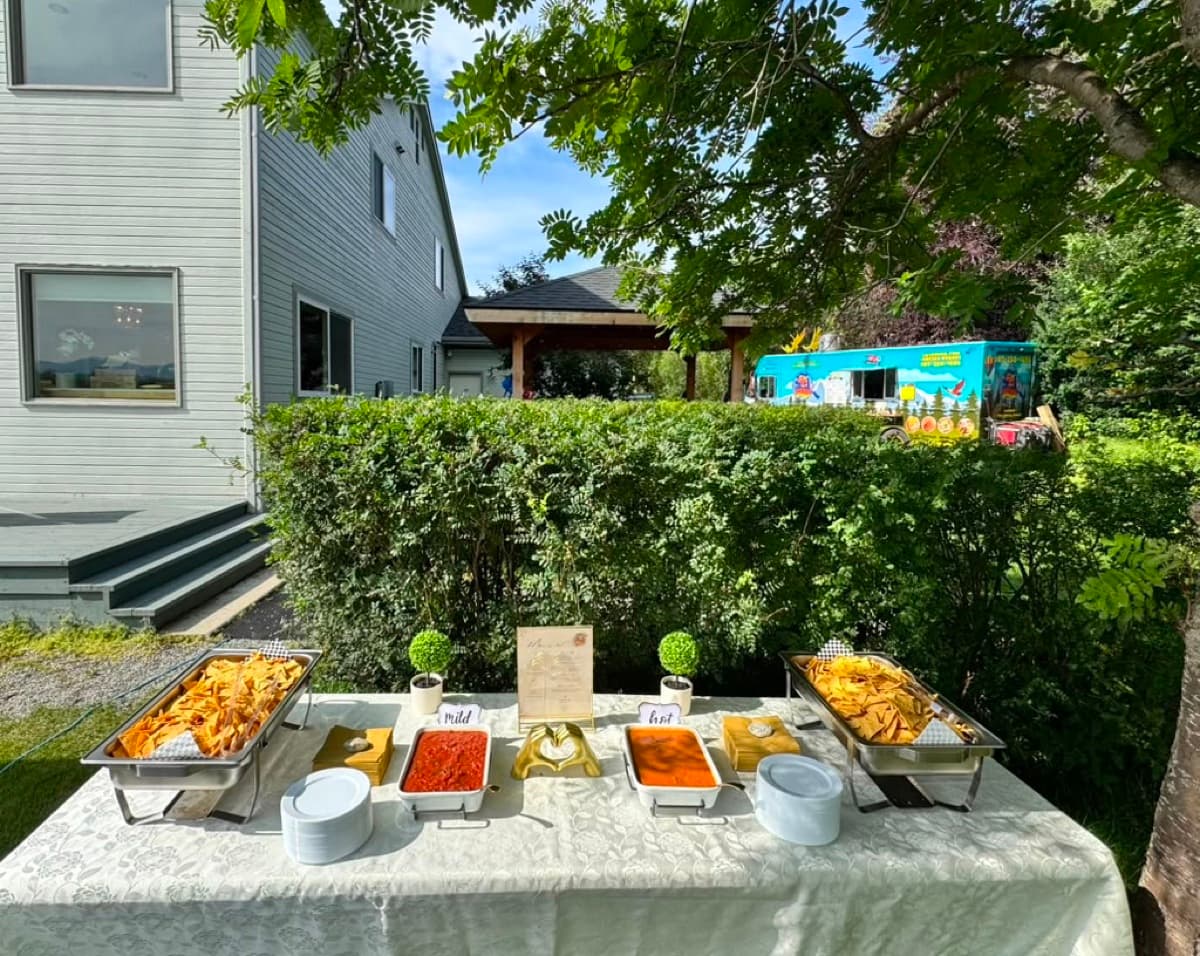 Salsa, Chips & Drink Bars